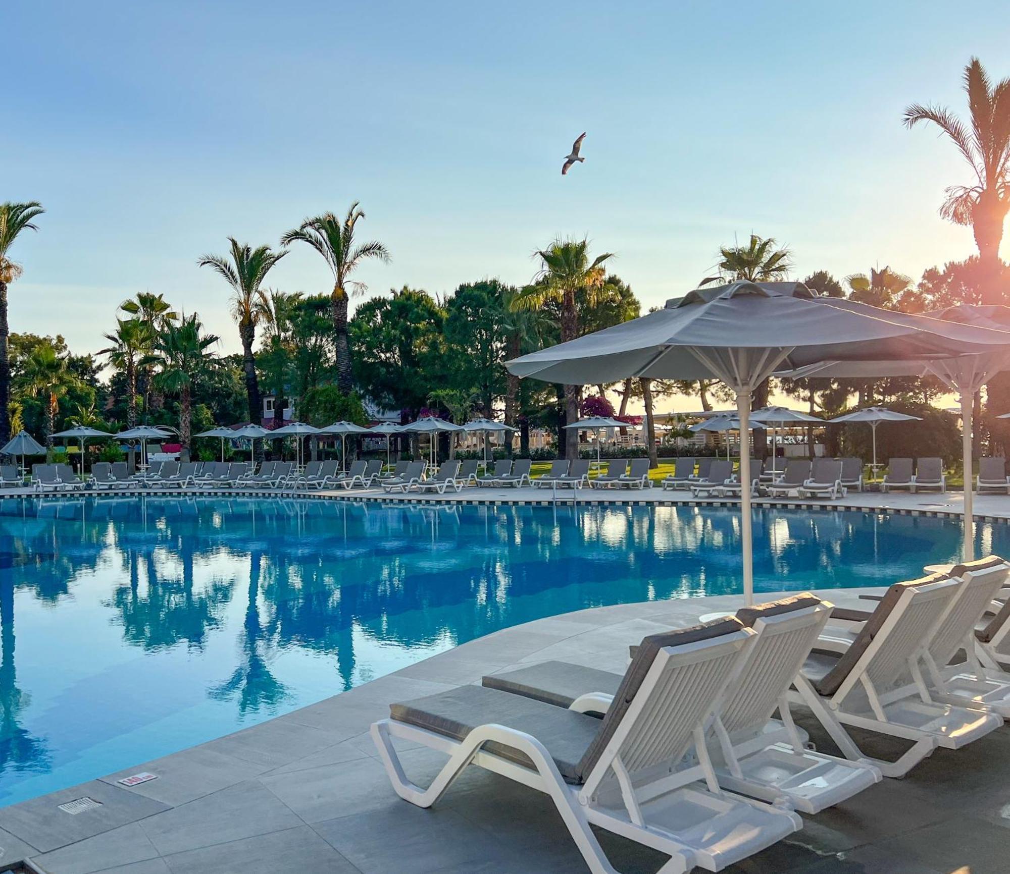 Catamaran Quality Times Hotell Kemer Exteriör bild